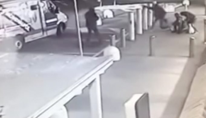 Video rapina furgone portavalori Cologno Monzese | Notizie ...