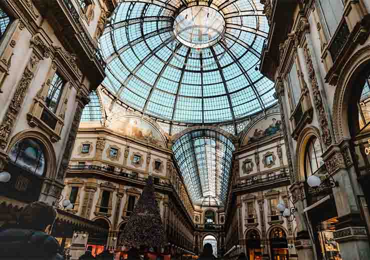 Tra le cose da fare gratis a Milano c'è la visita alla Galleria Vittorio Emanuele