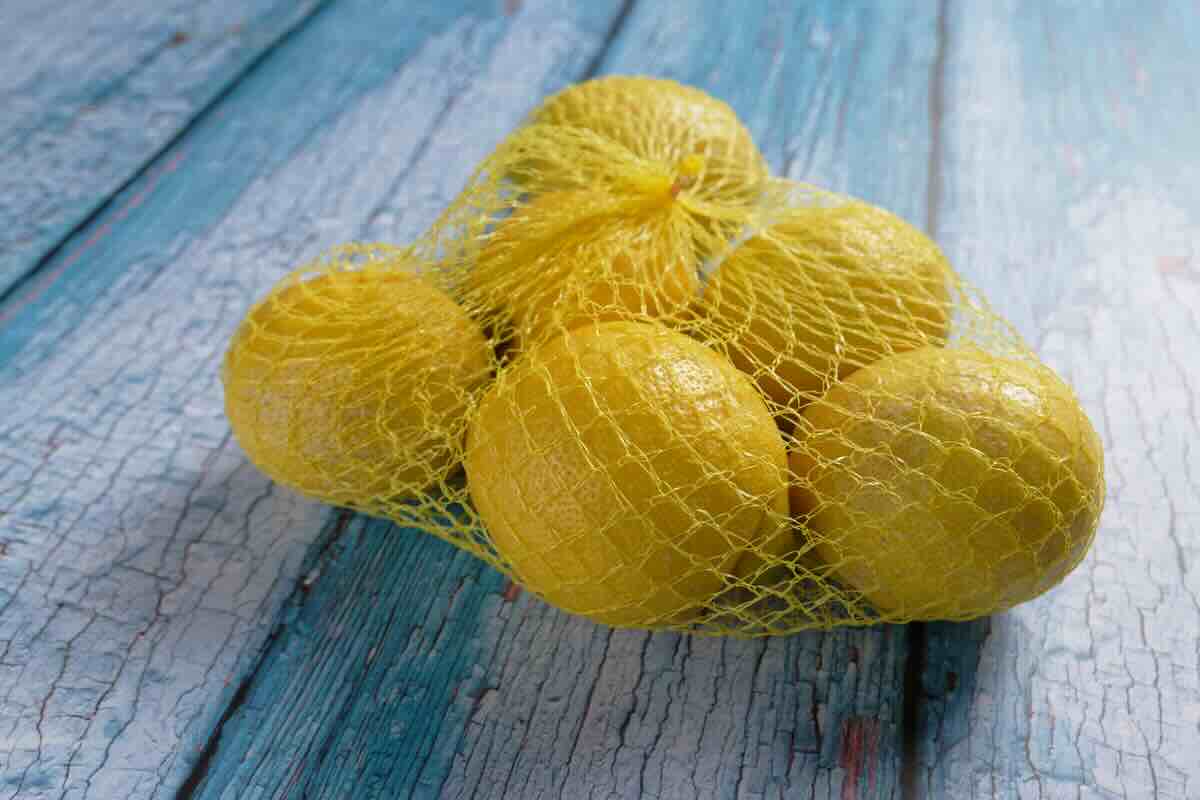 Retina dei limoni: come riutilizzarla nelle pulizie di casa