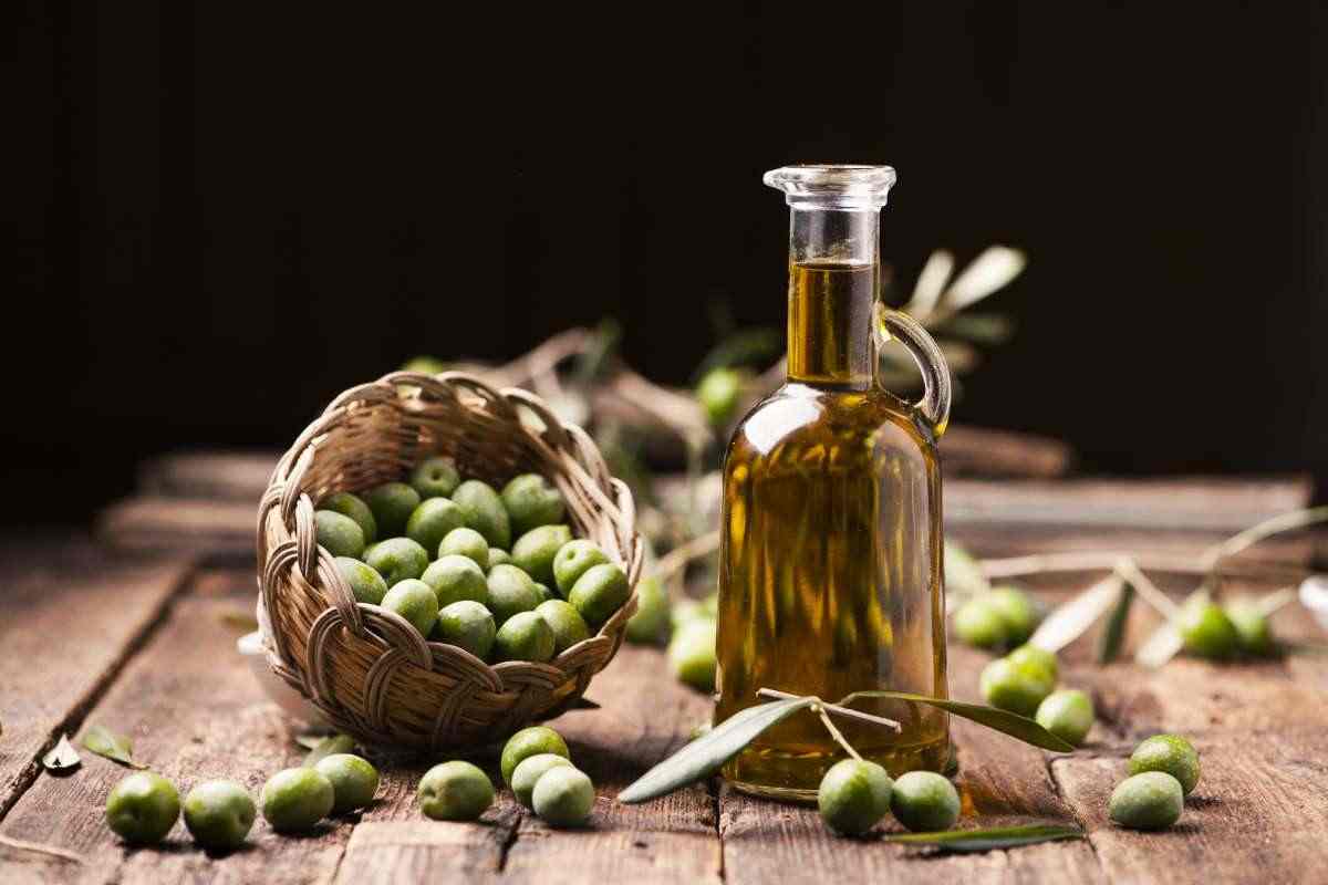 olio d'oliva costa trucchi