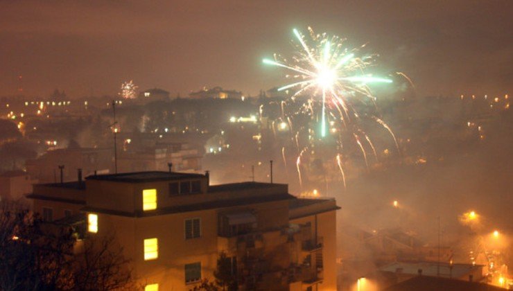 Fuochi d'artificio fuori San Vittore