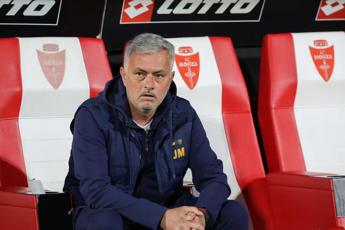 Mourinho e l'annuncio che stravolge tutto