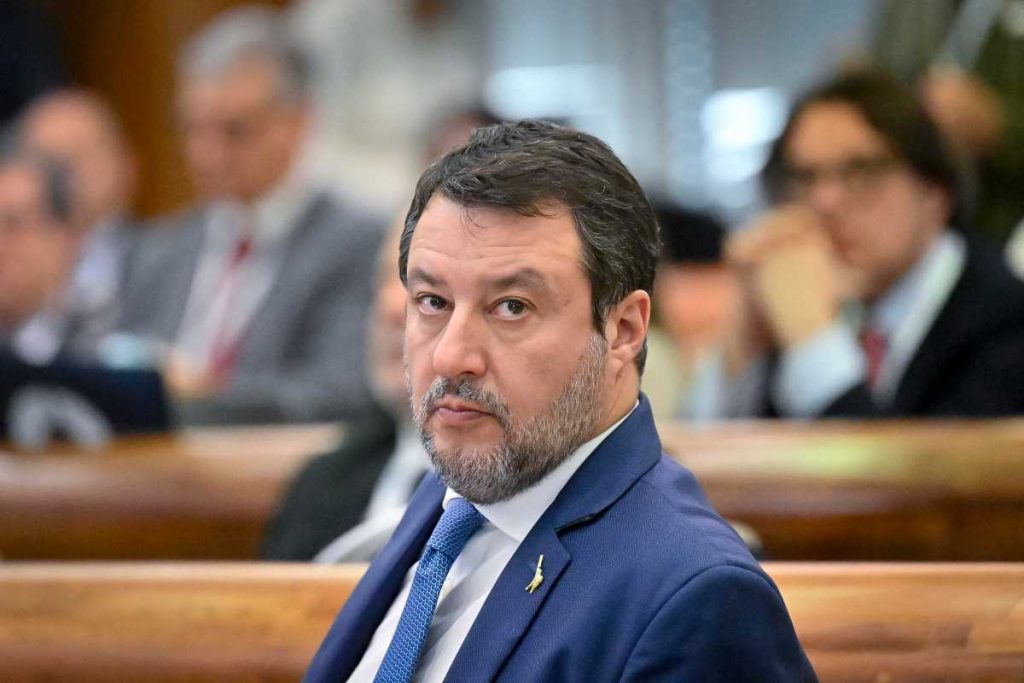 UNIBG demolisce Matteo Salvini