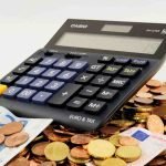 Stipendio e risparmio: le regole per avere soldi da parte