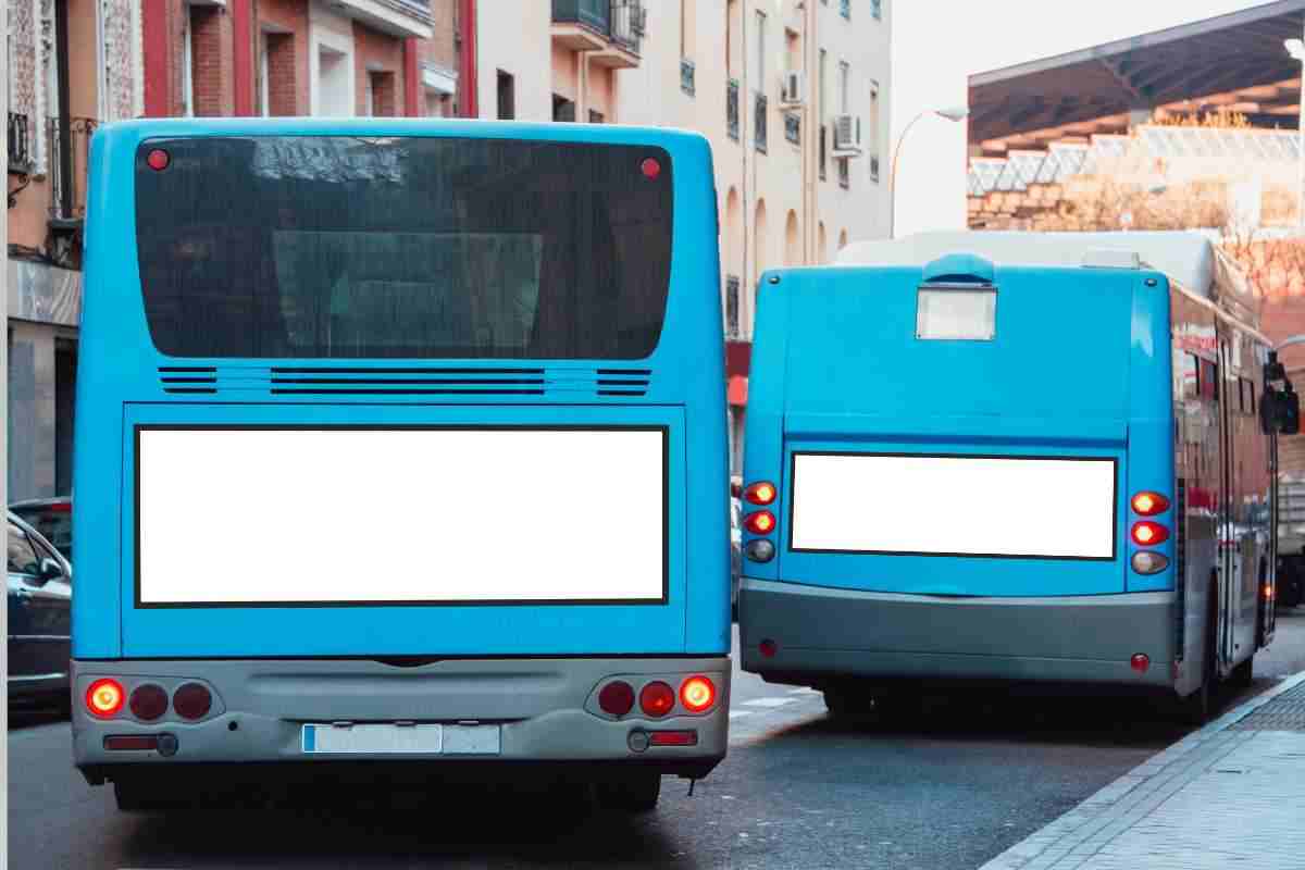 Diciannovenne investito da un bus a Bergamo