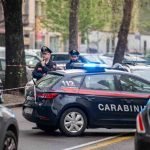 Aggredita e rapinata a Milano