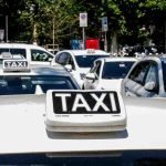 La polemica sui taxi a Milano