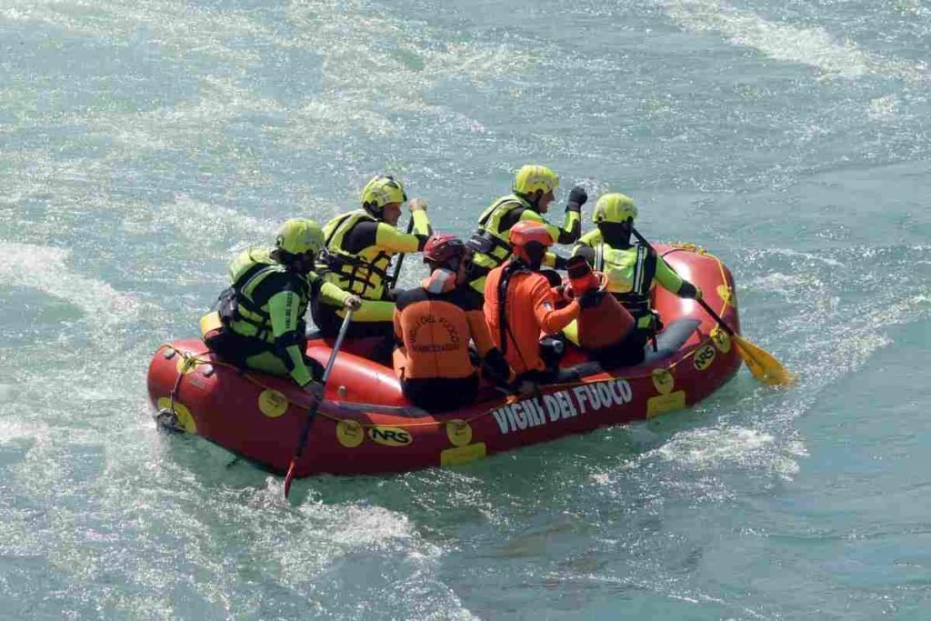 Operaio caduto nel fiume