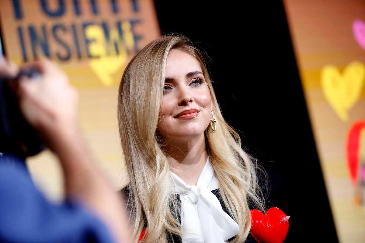 Chiara Ferragni rilancia la moda degli anni Duemila