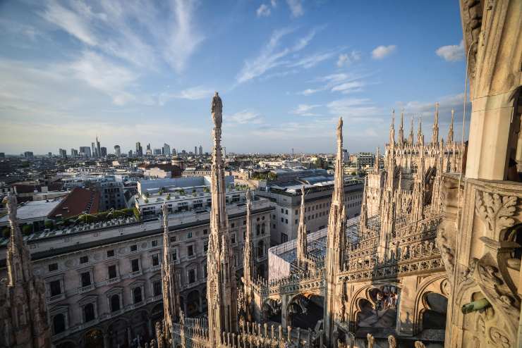 Soccorsa dai Vigili del Fuoco a Milano