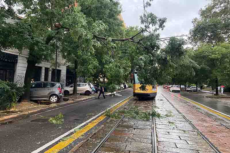 Milano, danni per il maltempo