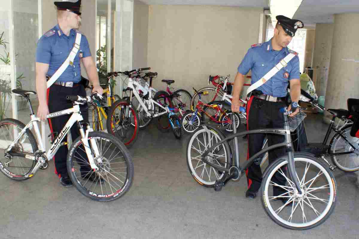 Rubavano biciclette di lusso per spedirle in Colombia