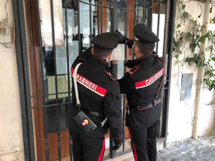 Chiuso per la sesta volta un bar di Milano