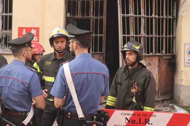 Milano incendio via Cantoni