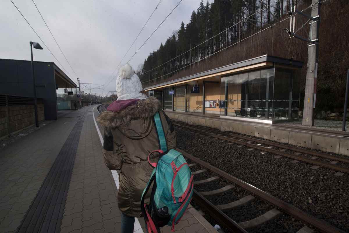 Stazione ragazza