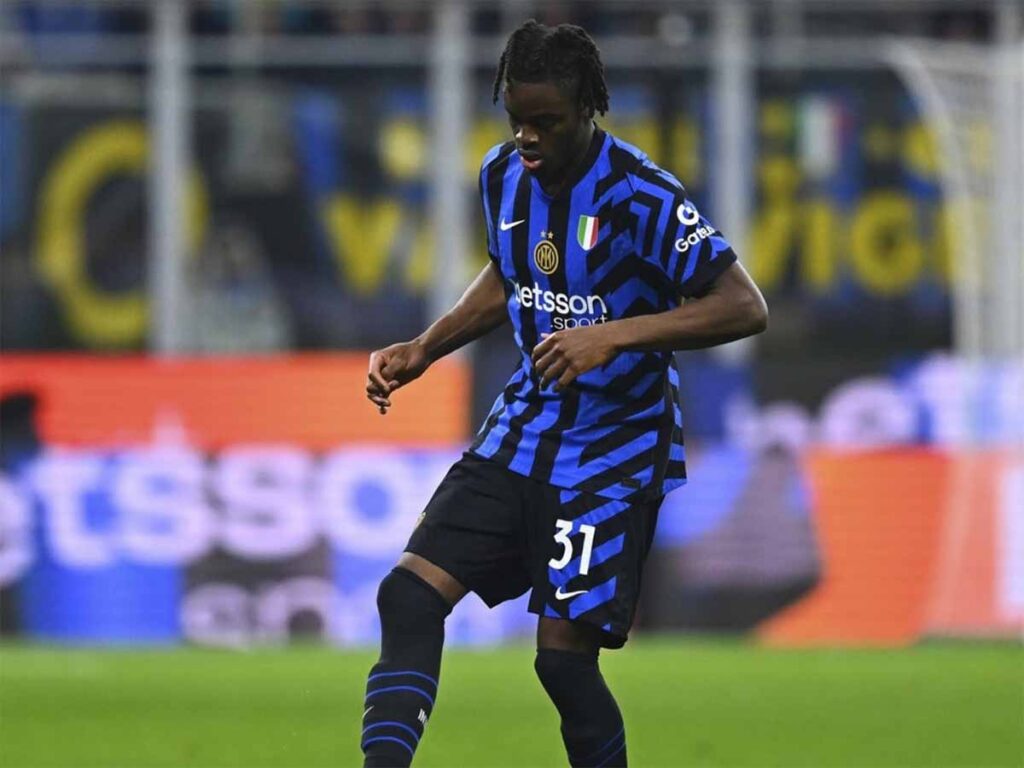 Bisseck, Inter in azione