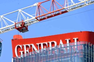 Insegna Generrali Torre Hadid
