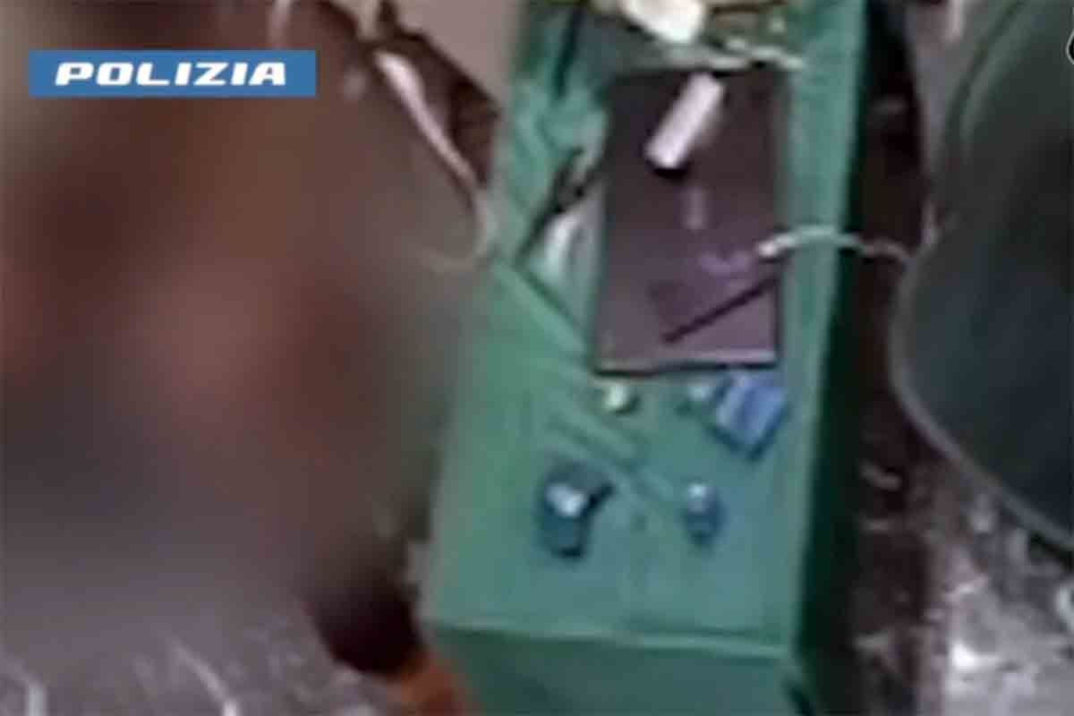 Il video incastra la ladra del foulard