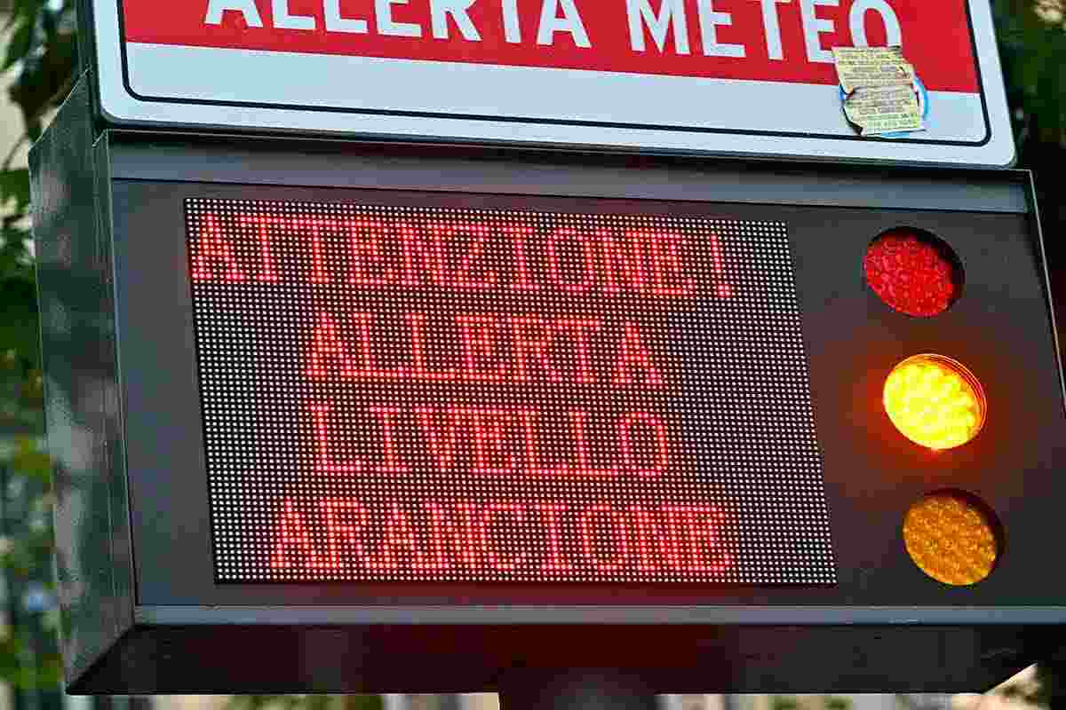 Milano, temporali e allerta meteo