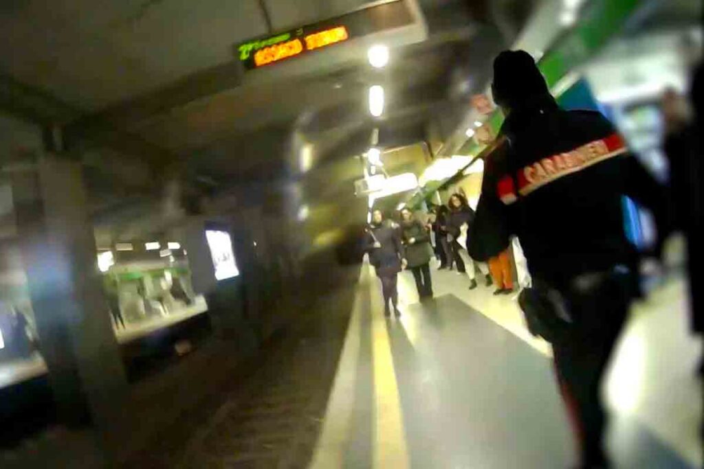 Pestaggio in metro a Milano