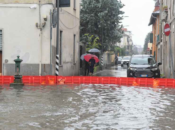 Milano allagata dopo il maltempo