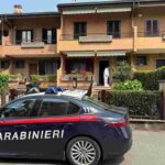 Auto dei carabinieri in strada