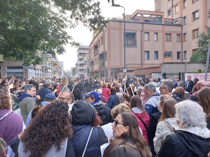Fiaccolata a Milano in ricordo di Pamela