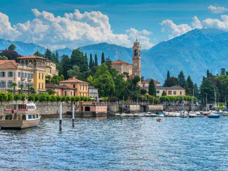 borgo sul Lago di Como