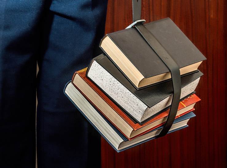 Alcuni libri legati