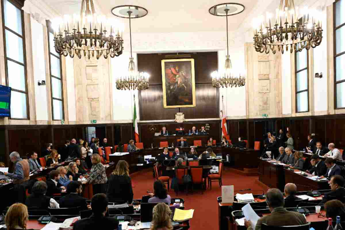 La seduta del Consiglio comunale che si esprimerà sulla delibera per la vendita dello stadio di San Siro, Milano, 29 settembre 2025. 