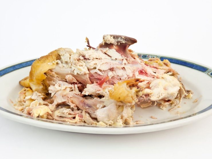 avanzo di pollo nel piatto