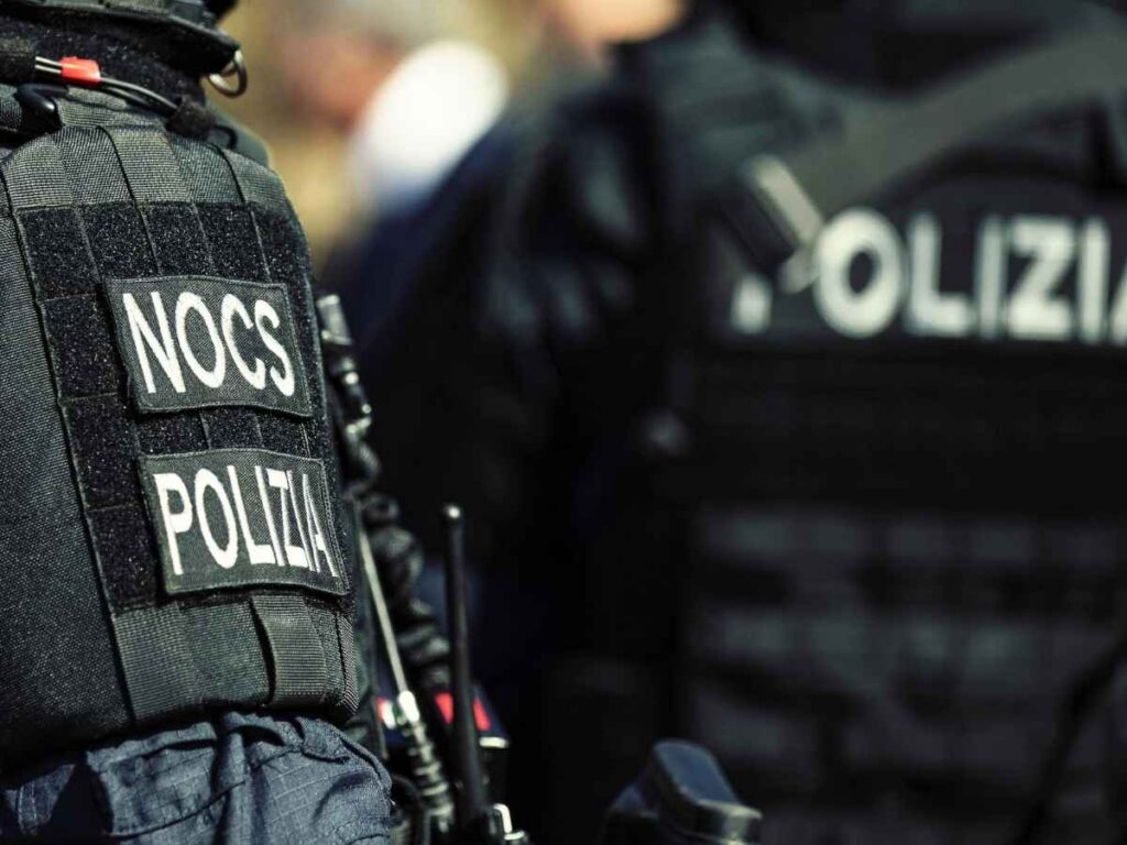 Agenti Nocs della polizia