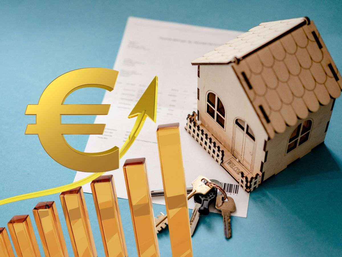 sfondo casa in miniatura e documenti e grafico in crescita con simbolo euro