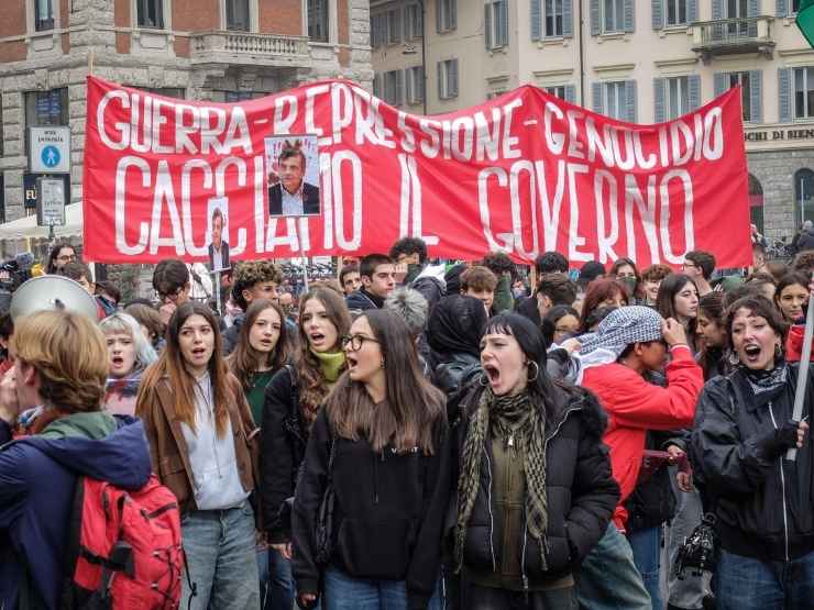 Corteo degli studenti Milano