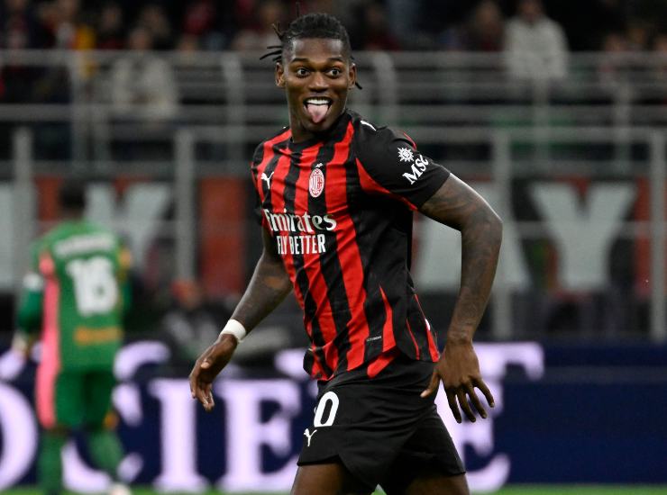 Leao esulta dopo una rete