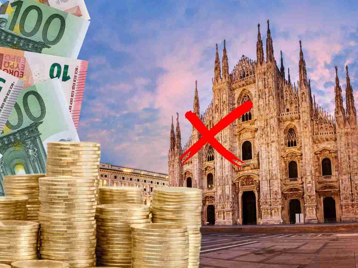 sfondo Duomo di Milano e banconote e monete euro