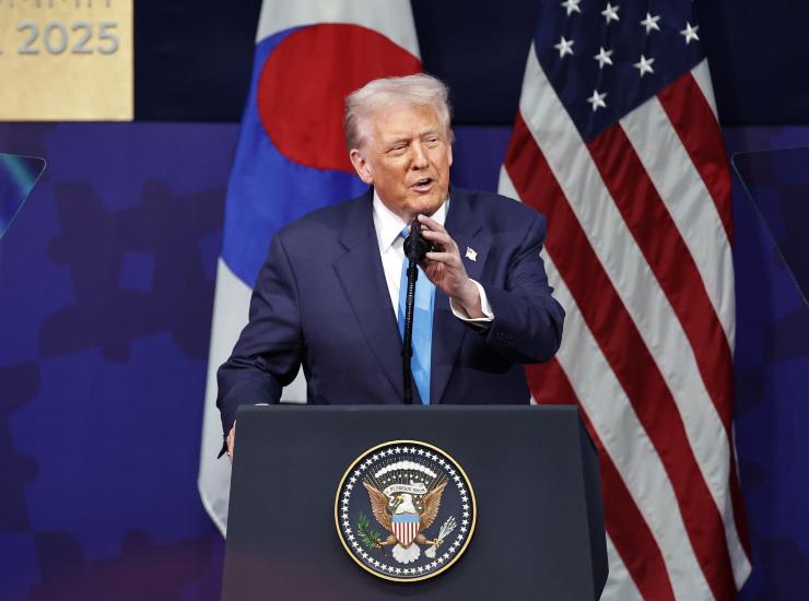 Trump durante un convegno