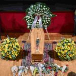 Il feretro di Ornella Vanoni