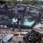 Il suv che si è scontrato con una Opel a Milano