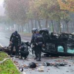 Il terribile incidente tra un Suv e una Opel Corsa a Milano in viale Testi