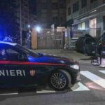 Auto dei carabinieri in strada