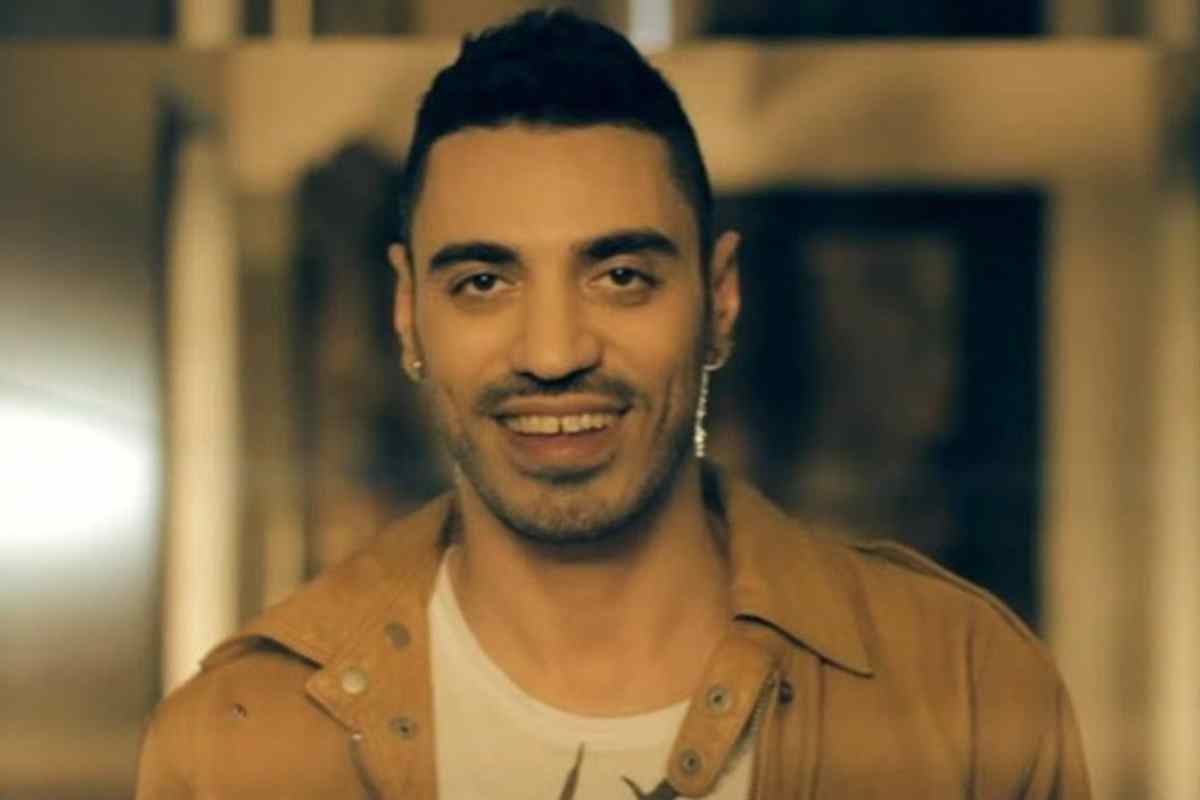 marracash in un videoclip