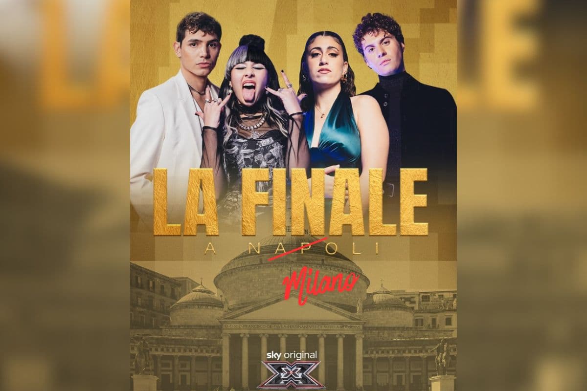 screen locandina finale napoli con barra rossa sulla città e scritta rossa milano