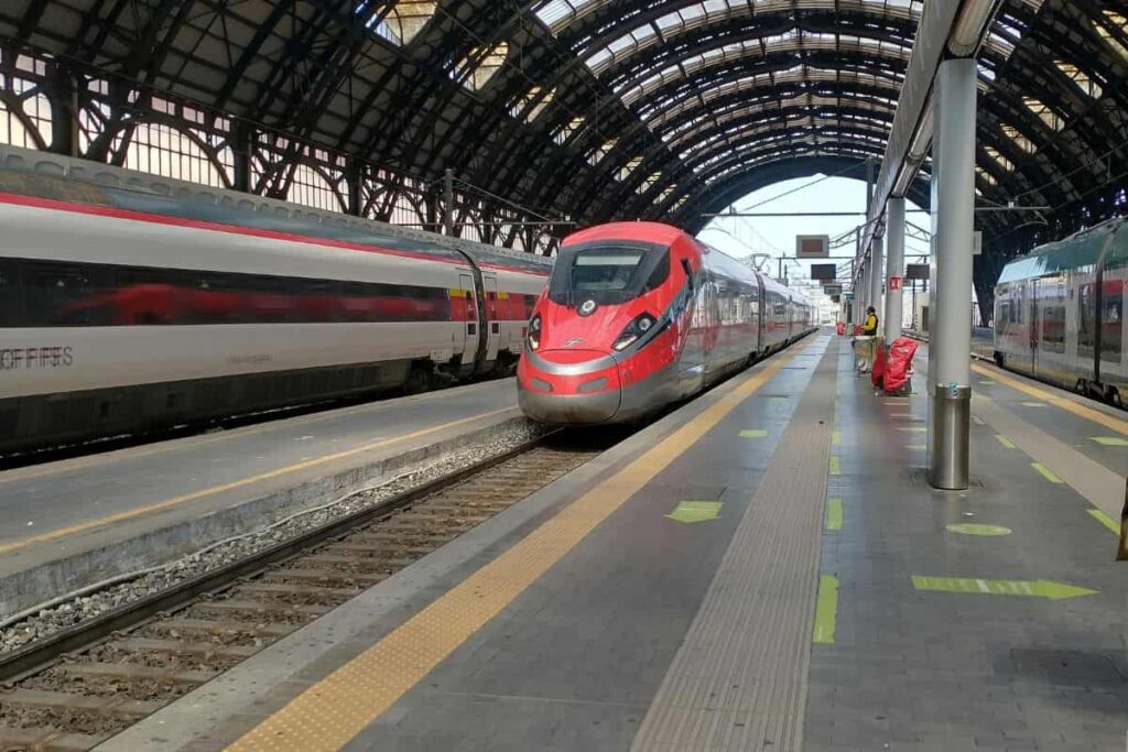 stazione treni milano
