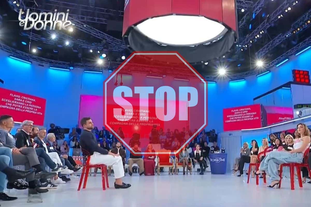 screen studio uomini e donne più cartello stop
