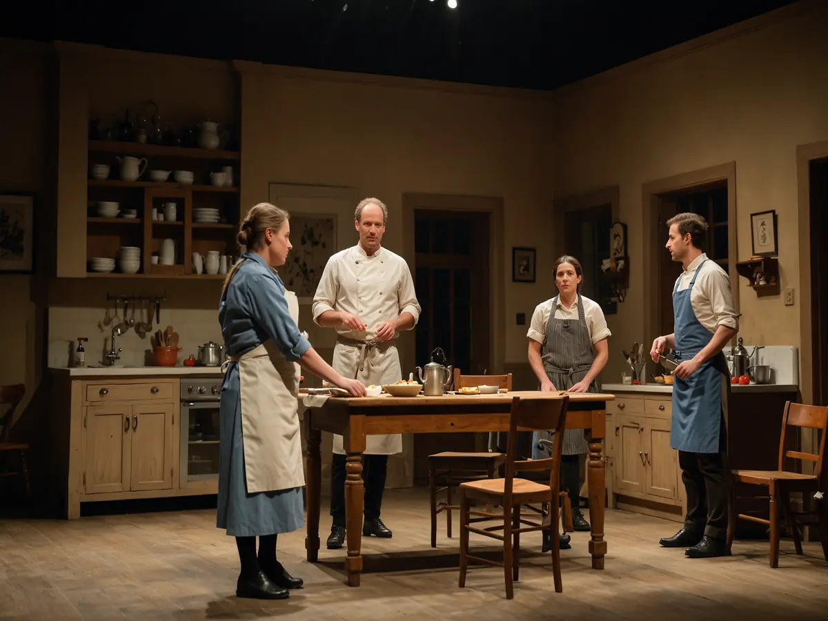 Risate dietro le Quinte: La The Kitchen Company porta in scena un classico del teatro comico